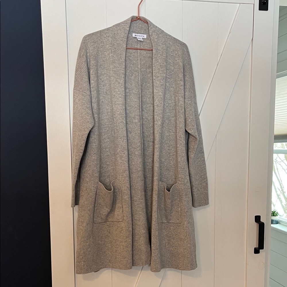 Athleta Light Gray Open Front Cashmere Cardigan Wrap-size M. Luxurious! 🩶